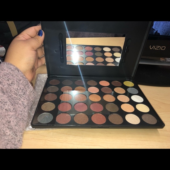Eyeshadow pallet beautiful - Picture 5 of 5